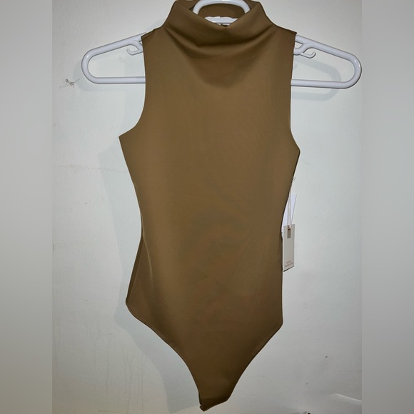 Good American Scuba Funnel Tank bodysuit - Picture 3 of 11